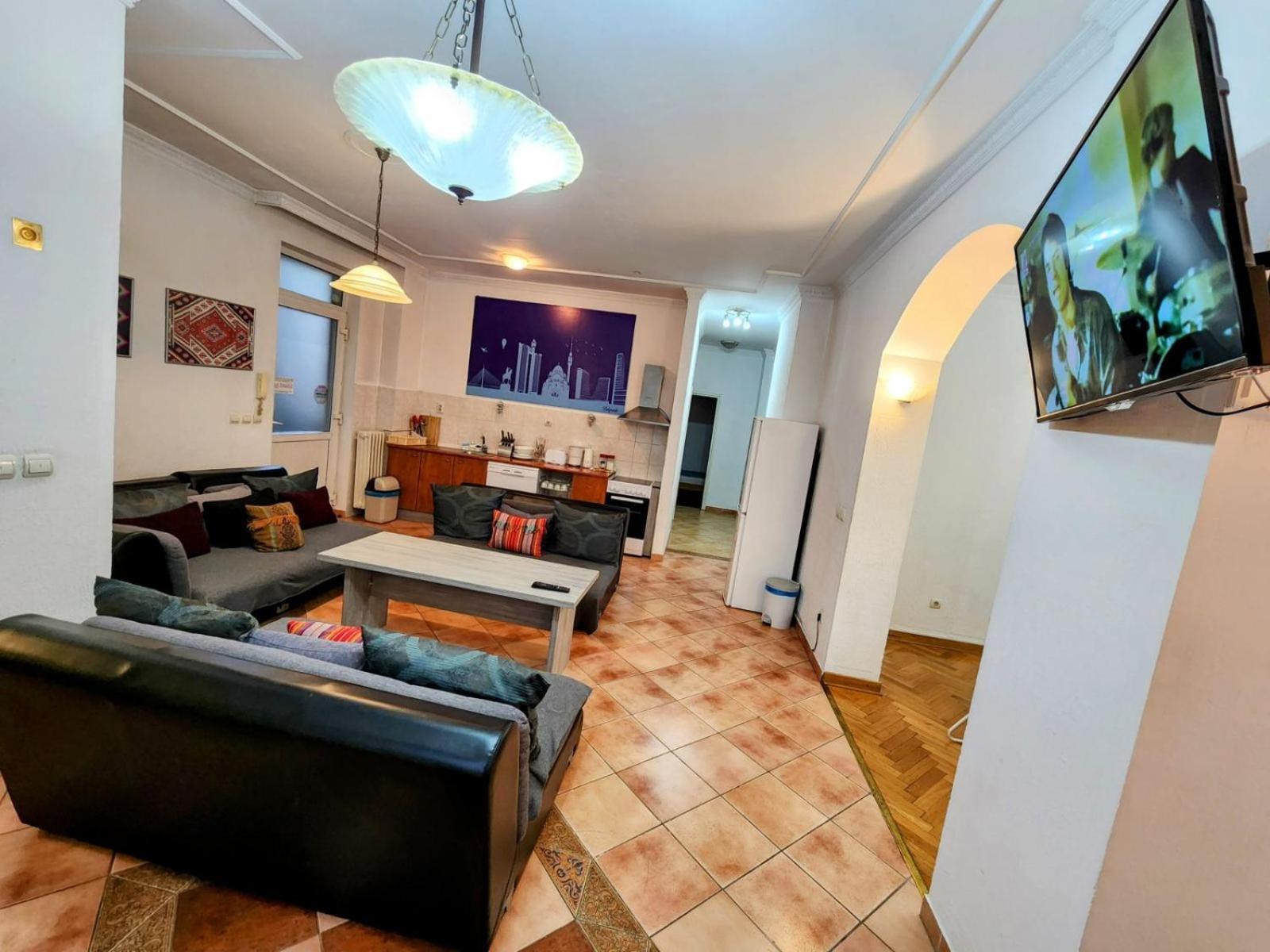 Authentic Belgrade Centre Apartments For Large Groups, Republic Square - Up To 47 People In 5 Apartments Rum bild