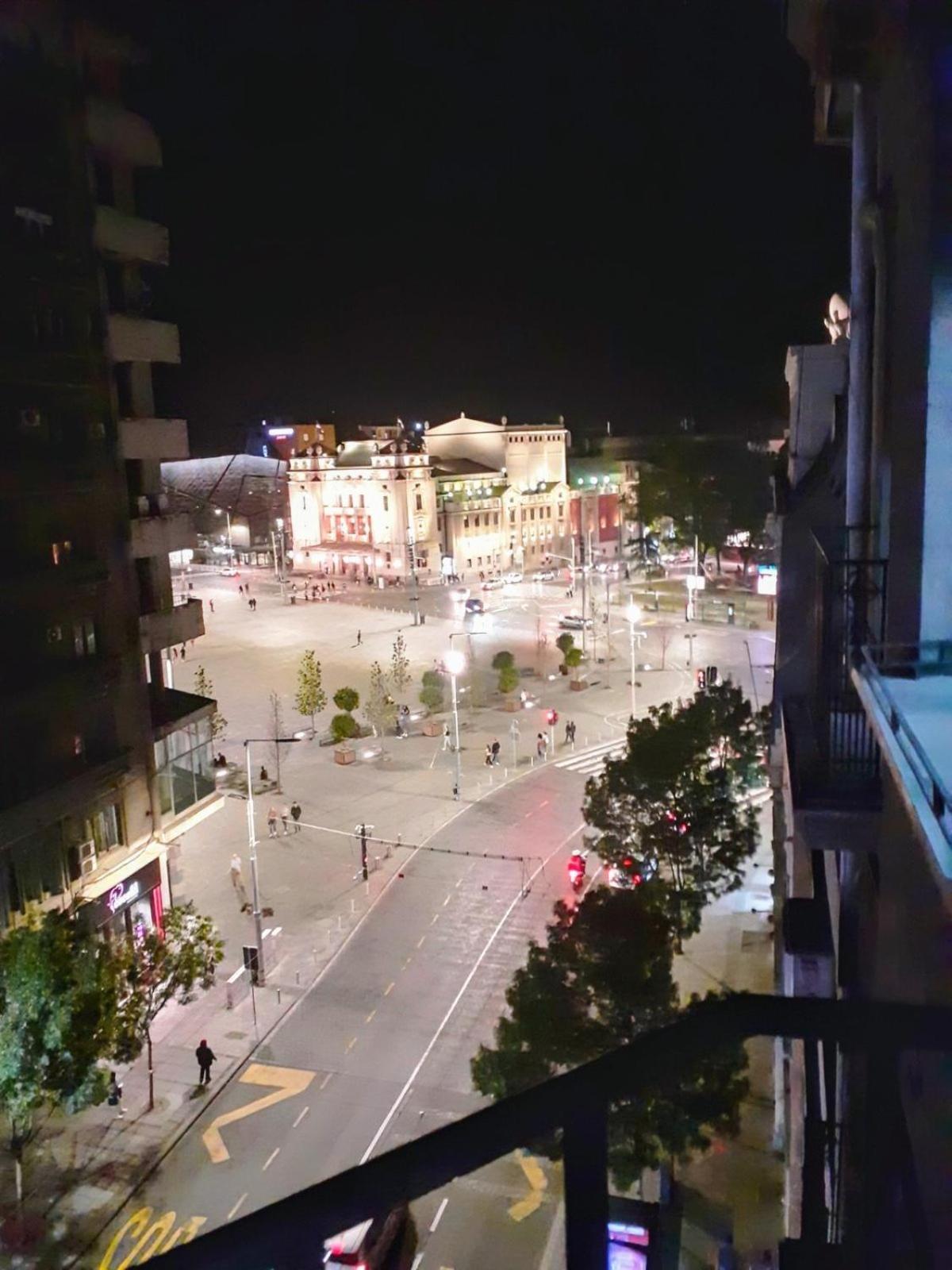 Authentic Belgrade Centre Apartments For Large Groups, Republic Square - Up To 47 People In 5 Apartments Rum bild