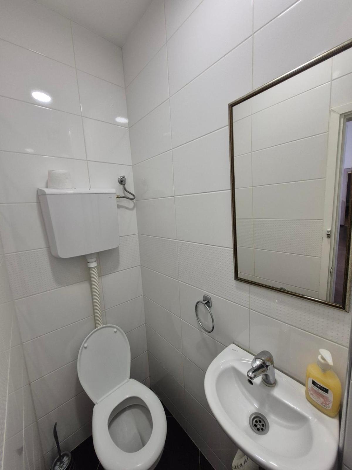 Authentic Belgrade Centre Apartments For Large Groups, Republic Square - Up To 47 People In 5 Apartments Rum bild