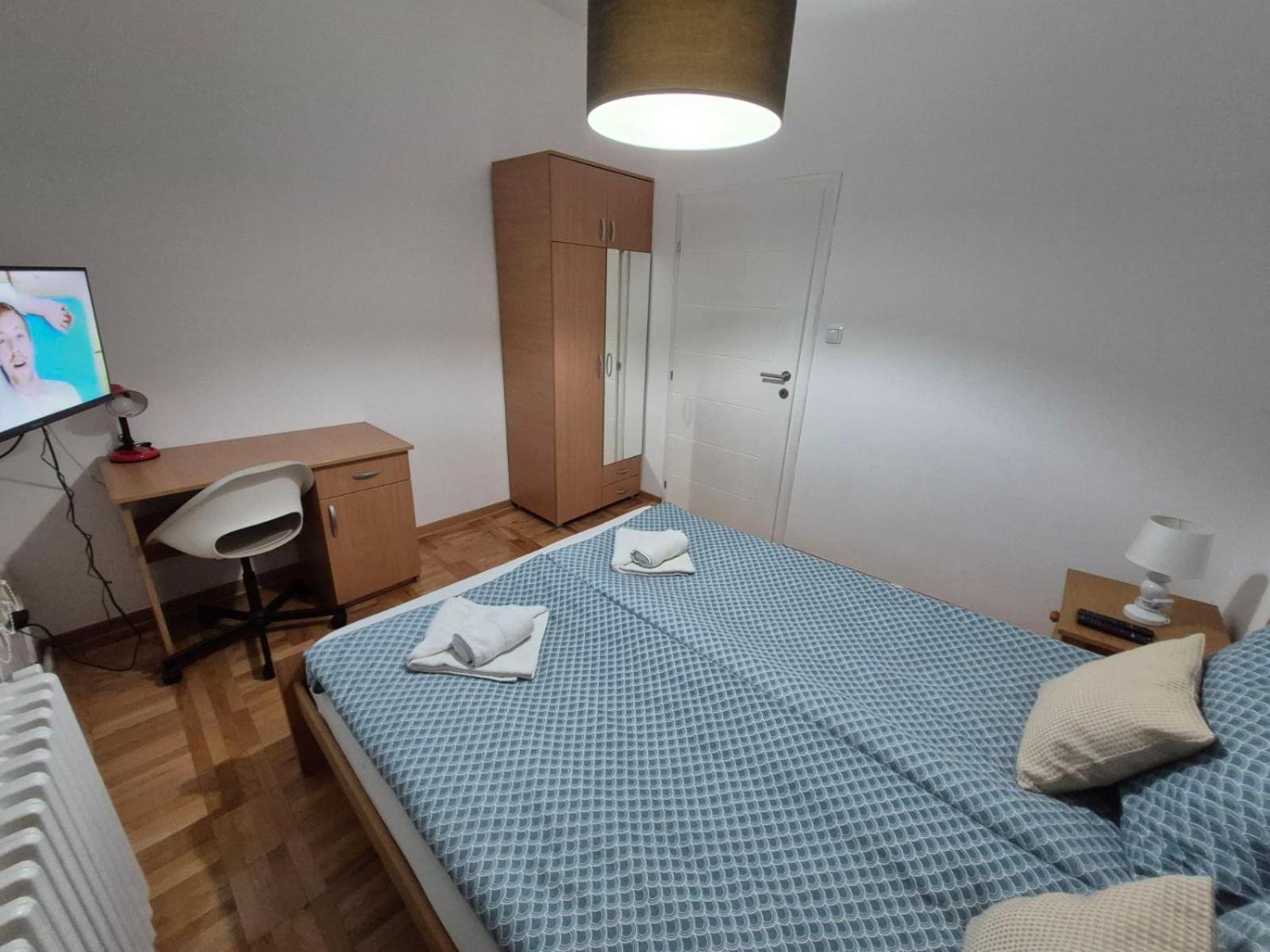 Authentic Belgrade Centre Apartments For Large Groups, Republic Square - Up To 47 People In 5 Apartments Rum bild