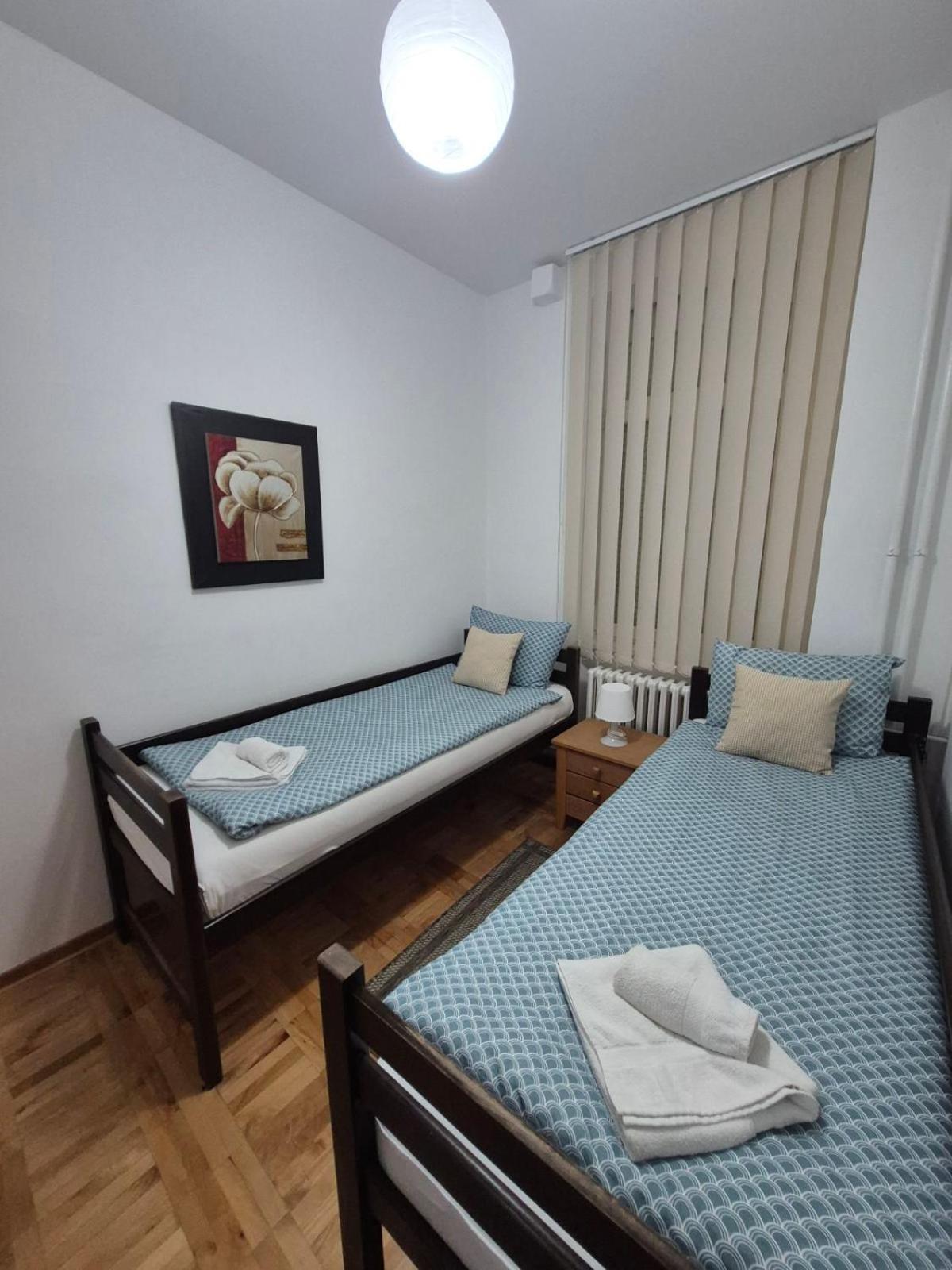 Authentic Belgrade Centre Apartments For Large Groups, Republic Square - Up To 47 People In 5 Apartments Rum bild