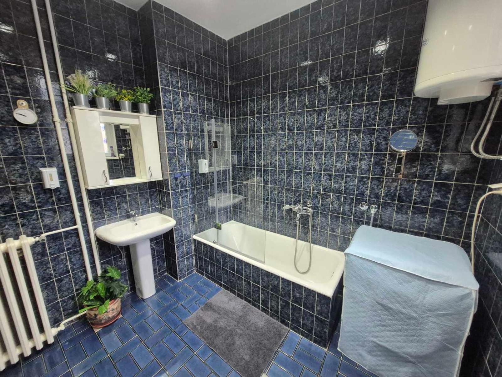 Authentic Belgrade Centre Apartments For Large Groups, Republic Square - Up To 47 People In 5 Apartments Rum bild